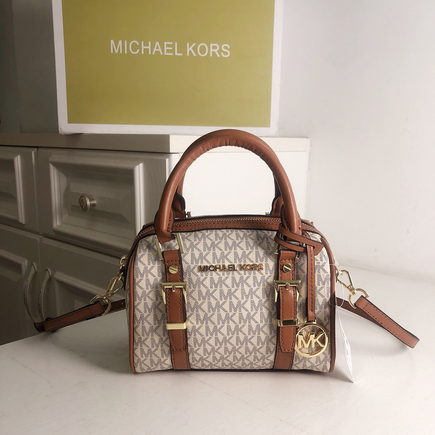 Luxury Bags Leather - ใหม่ไมเคิล คอร์กระเป๋าถือดีไซน์หรูสำหรับผู้หญิงคุณภาพสูงกระเป๋าสะพายข้างแบบคลาสสิกกระเป๋าเดินทางกระเป๋าสะพายไหล่ของขวัญสำหรับสุภาพสตรีที่สวยงาม