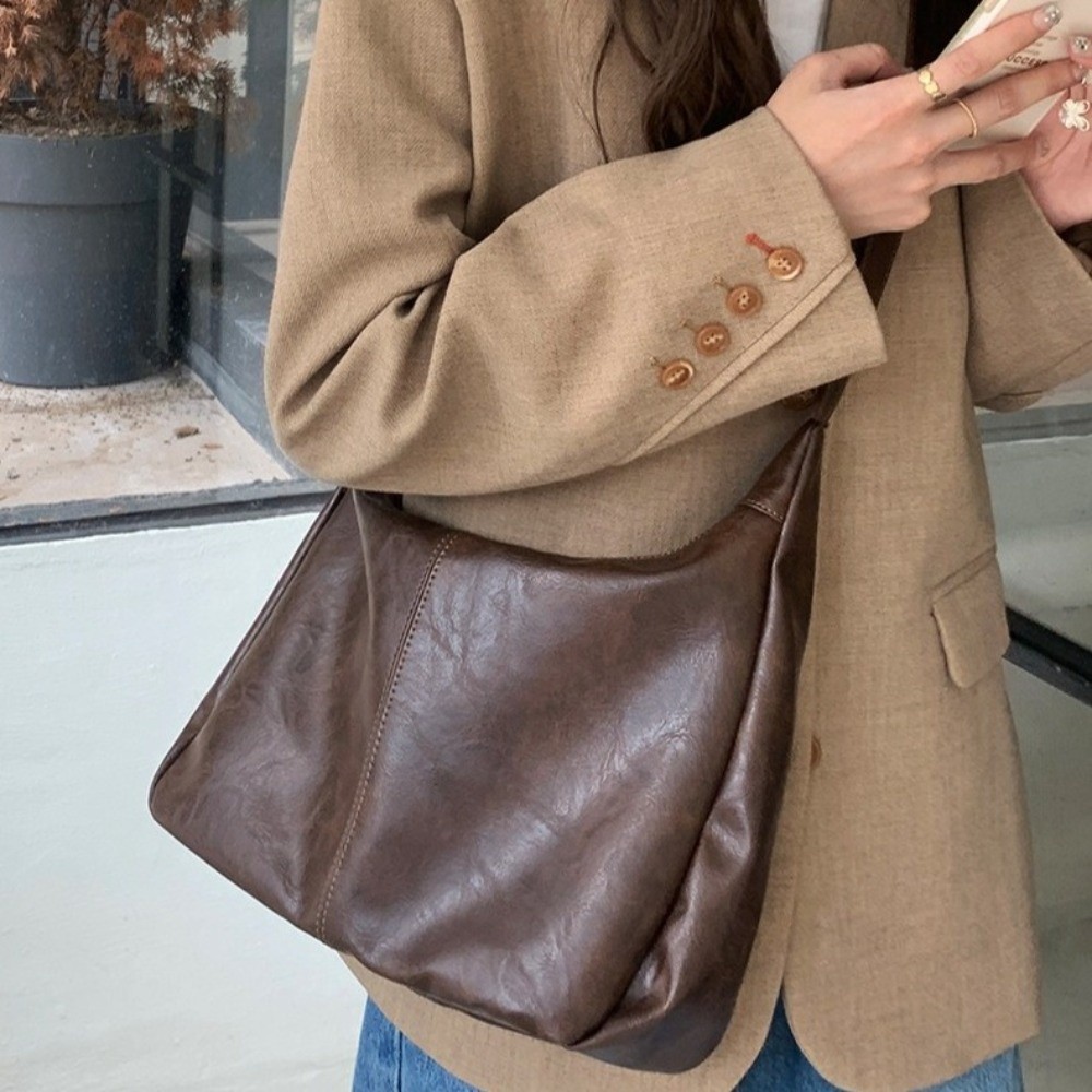กระเป๋าสะพายข้างทรงบอสตันสุดหร - Luxury Y2K Bags บทวิจารณ์และราคา